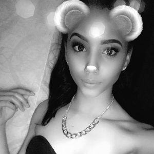 Meet your Posher, Scarlet